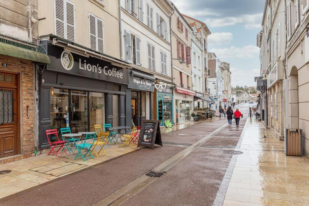 Sur Les Bords De Marne - Disneyland Paris Lagny Eksteriør bilde